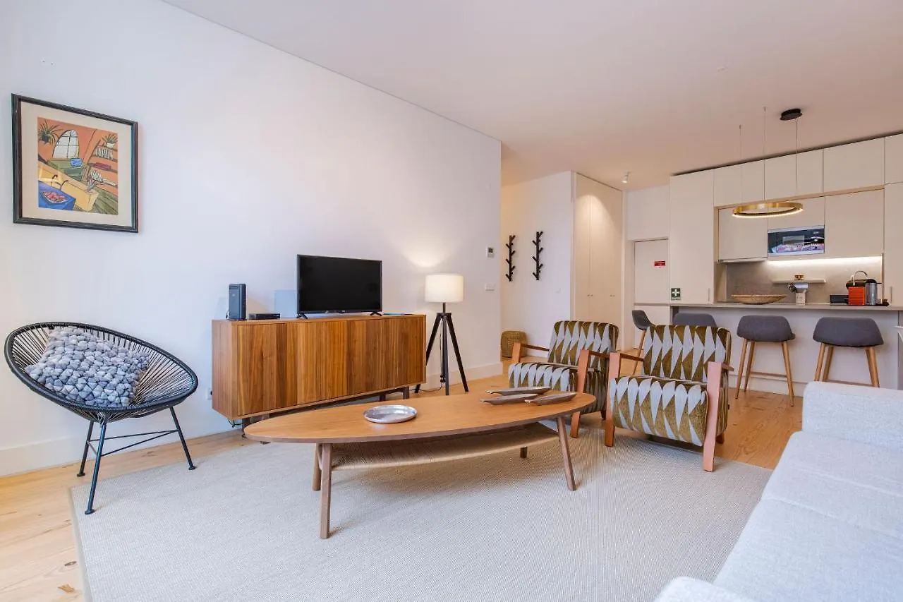 Modern Rustic Flat In Santos By Lovelystay Lisboa