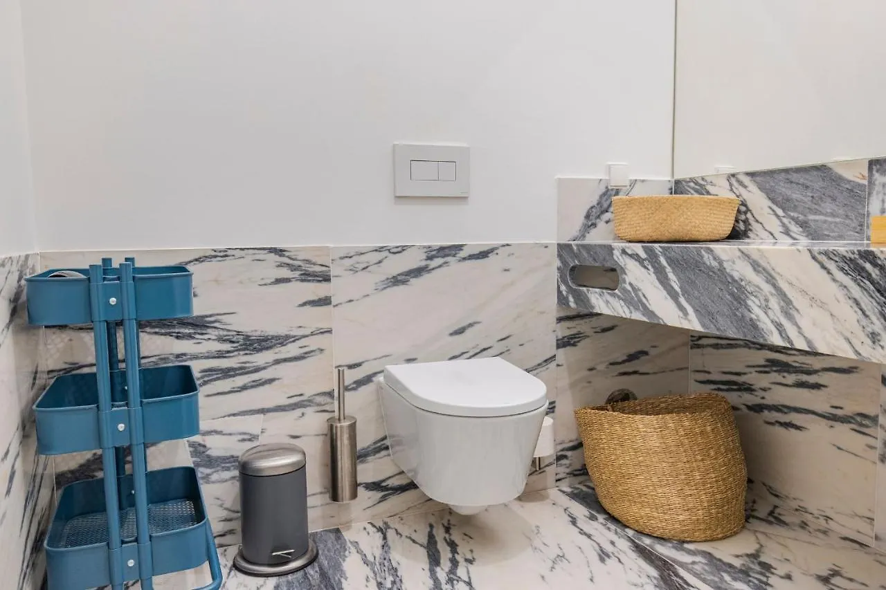 Appartamento Modern Rustic Flat In Santos By Lovelystay Lisbona