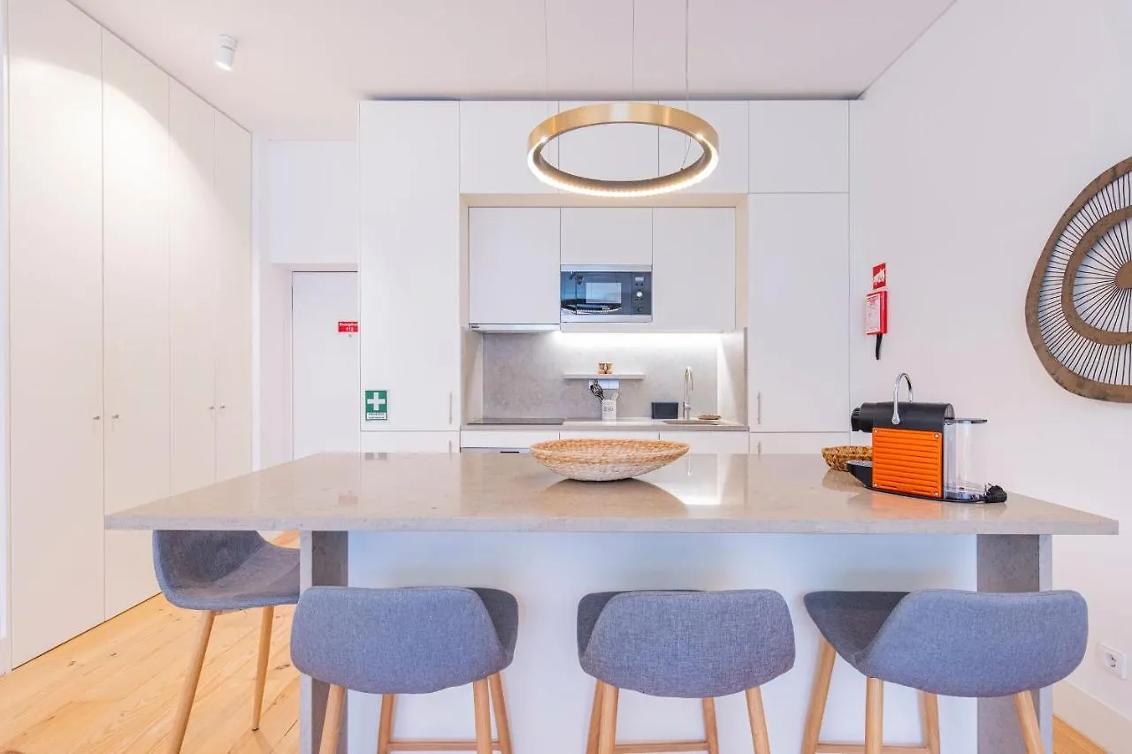 Modern Rustic Flat In Santos By Lovelystay Lisboa 0*,