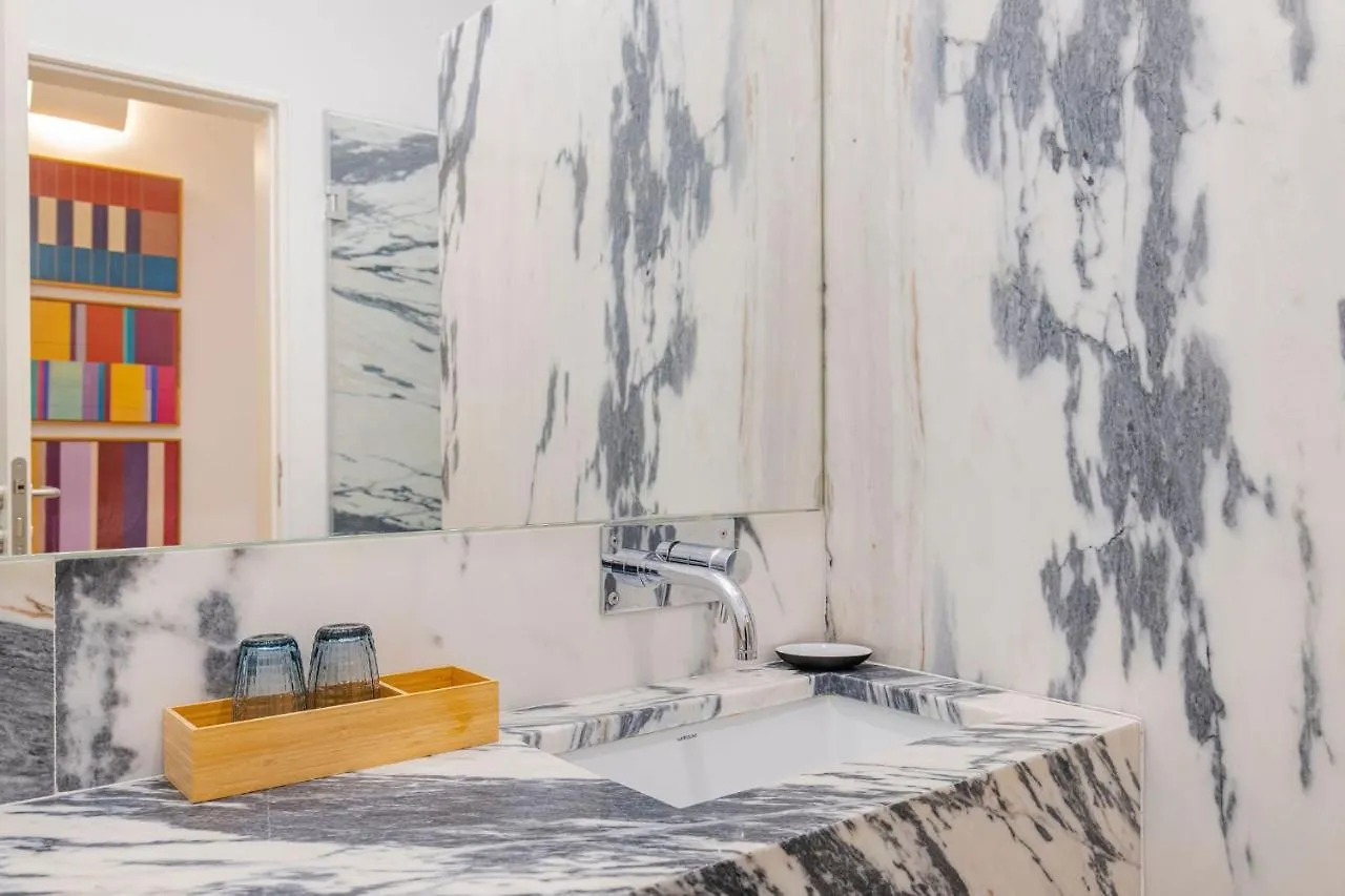 Modern Rustic Flat In Santos By Lovelystay Lisboa